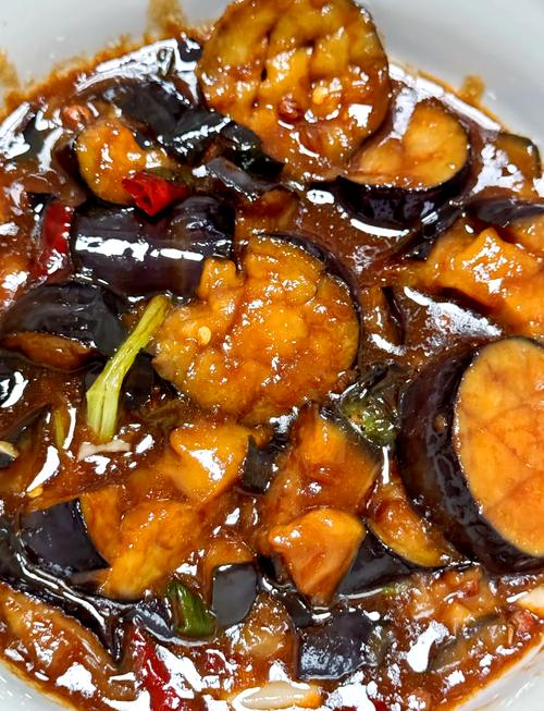 烧茄子的做法视频(如何做红烧茄子)