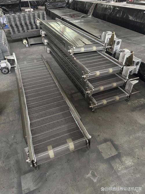 不锈钢输送机(不锈钢输送机图片)