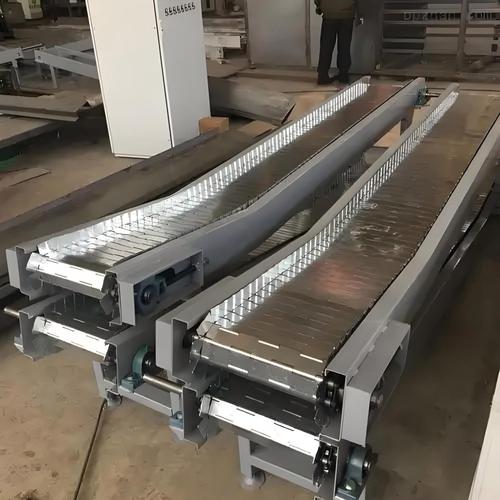 不锈钢输送机(不锈钢输送机图片)