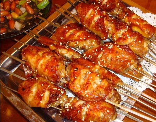 疯狂烤翅的做法(疯狂烤翅的做法及配方)