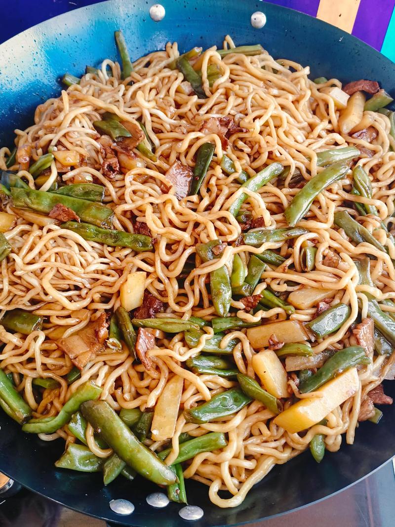 焖面的做法(干挂面焖面的做法)