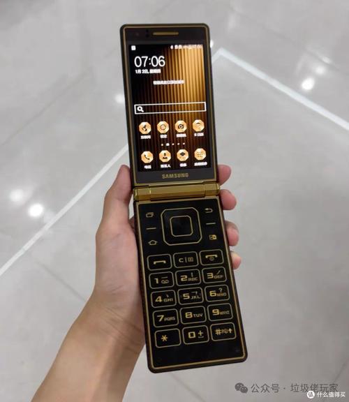 三星翻盖手机大全图片及报价(三星翻盖手机型号大全图片)