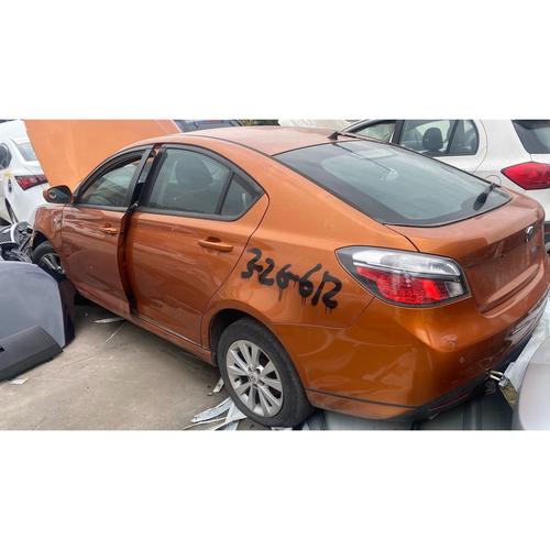 mg6汽车(MG6汽车后挡挡灯怎么清洁)